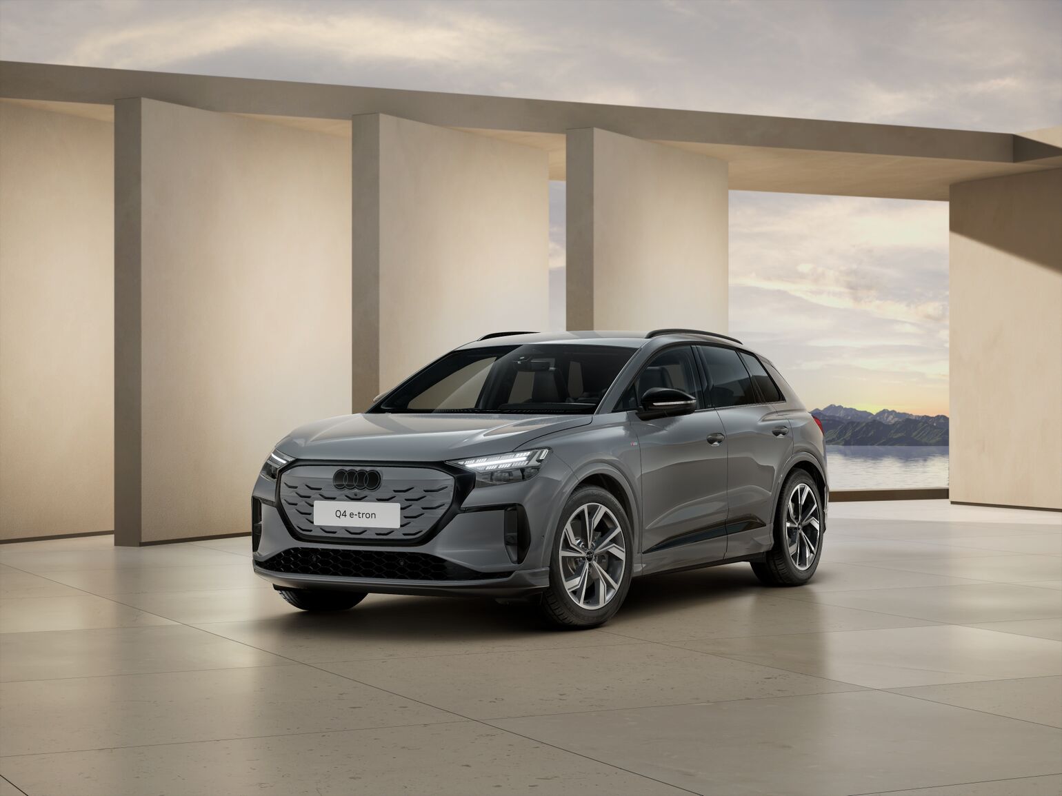 Q4 e-tron S line Plus