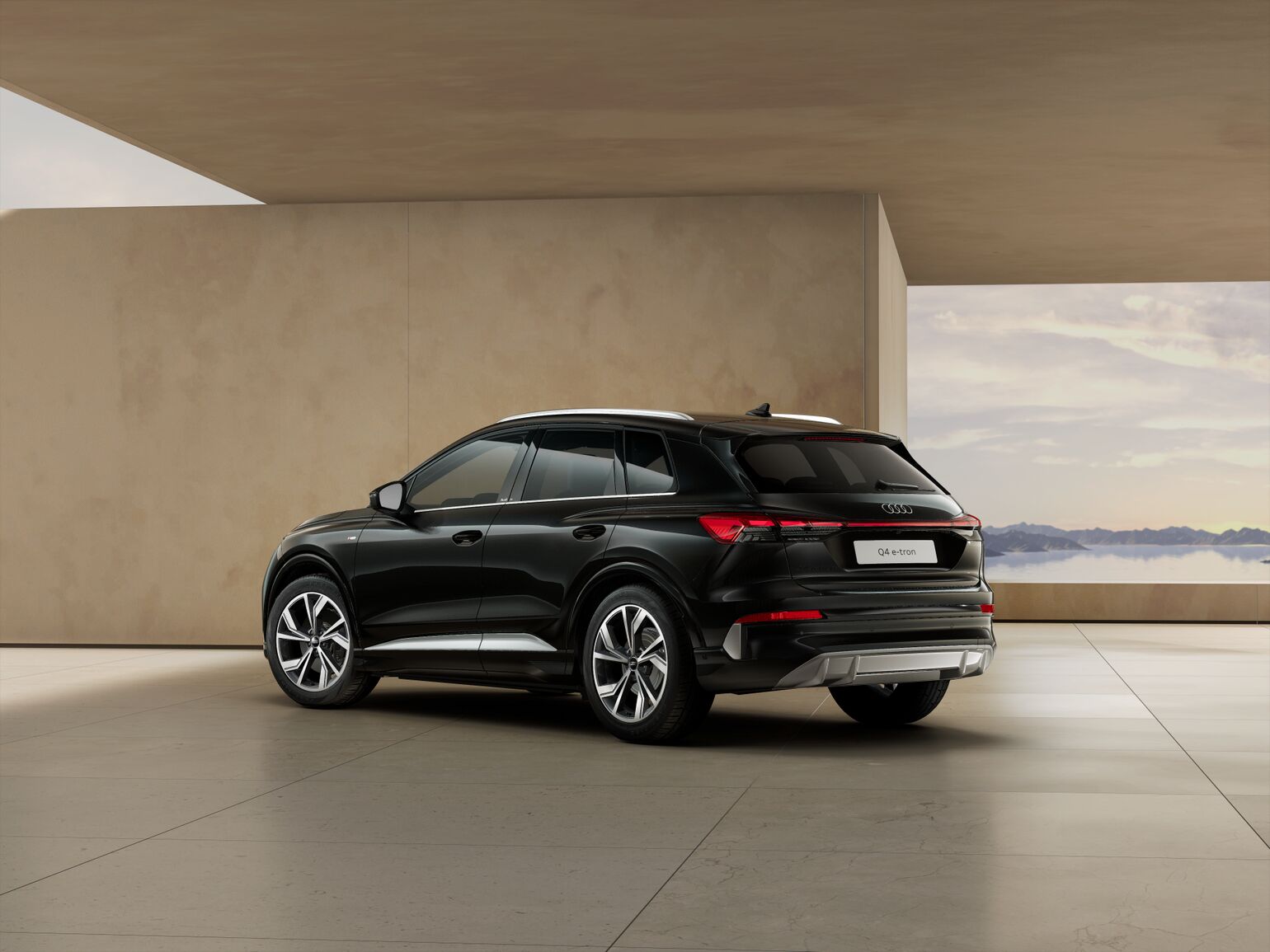 Q4 e-tron S line Plus