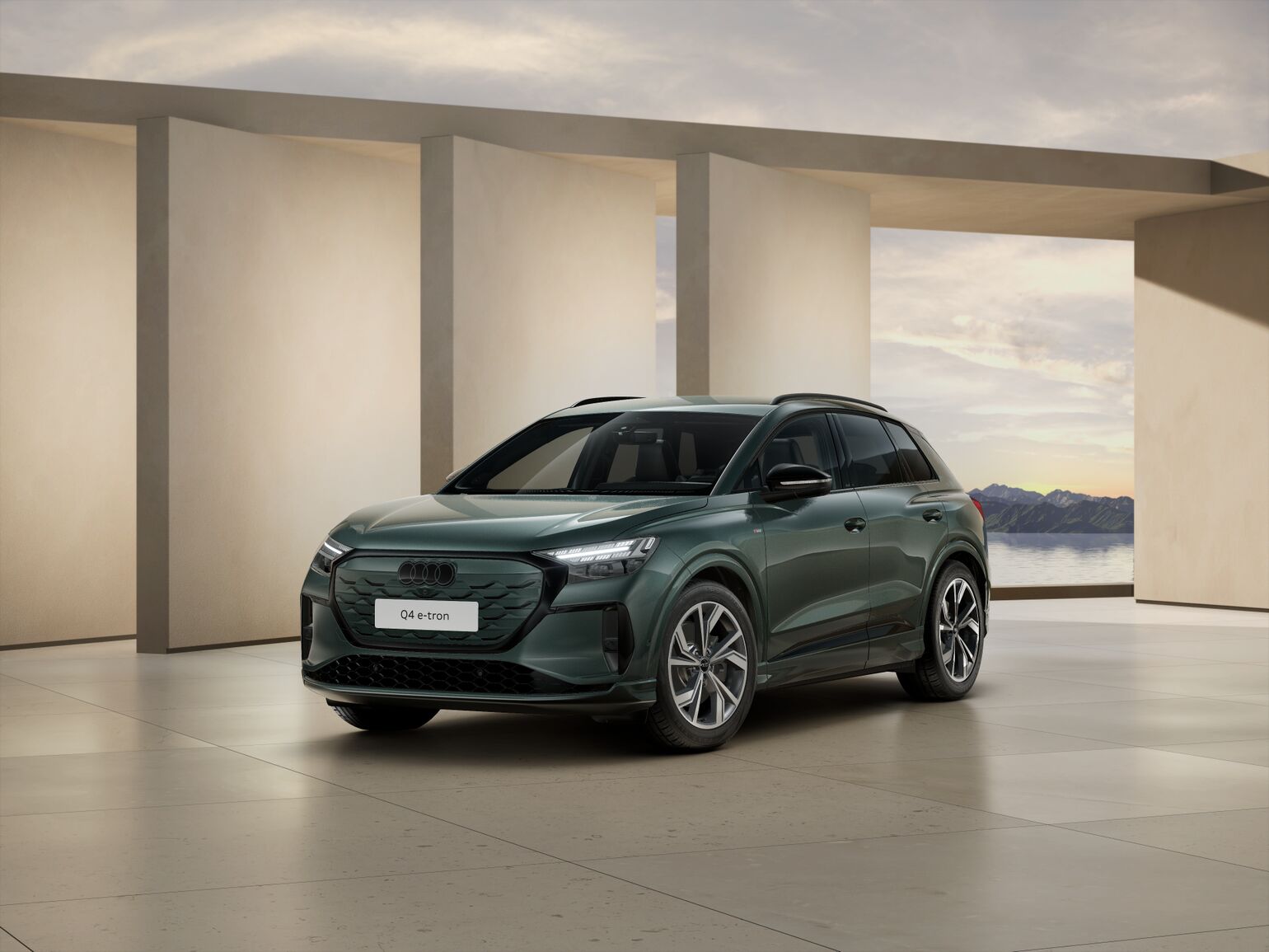 Q4 e-tron S line Plus