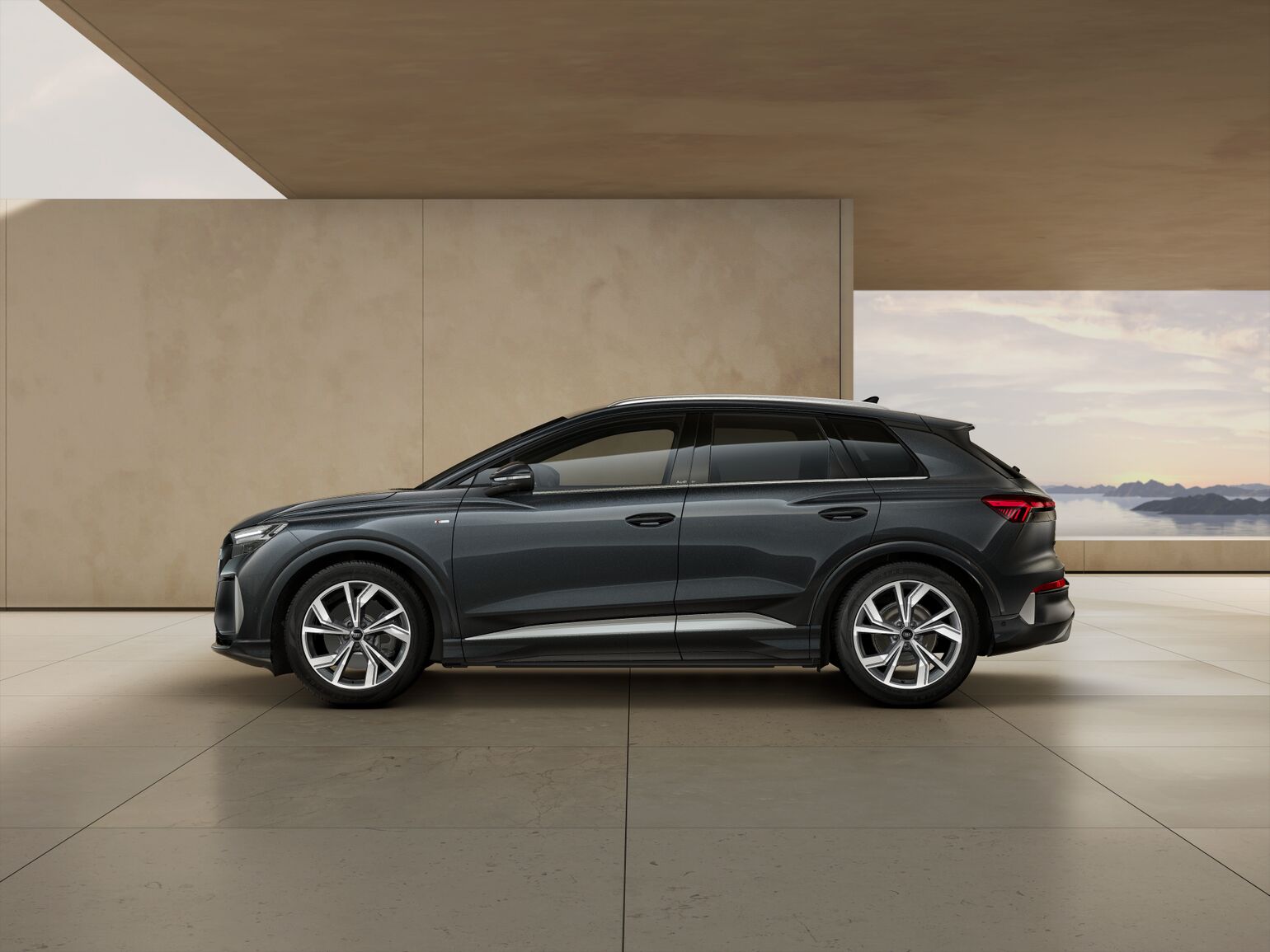 Q4 e-tron S line Plus