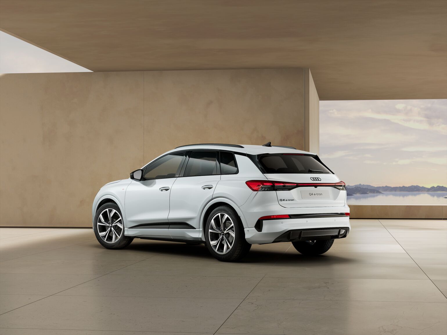 Q4 e-tron S line Plus