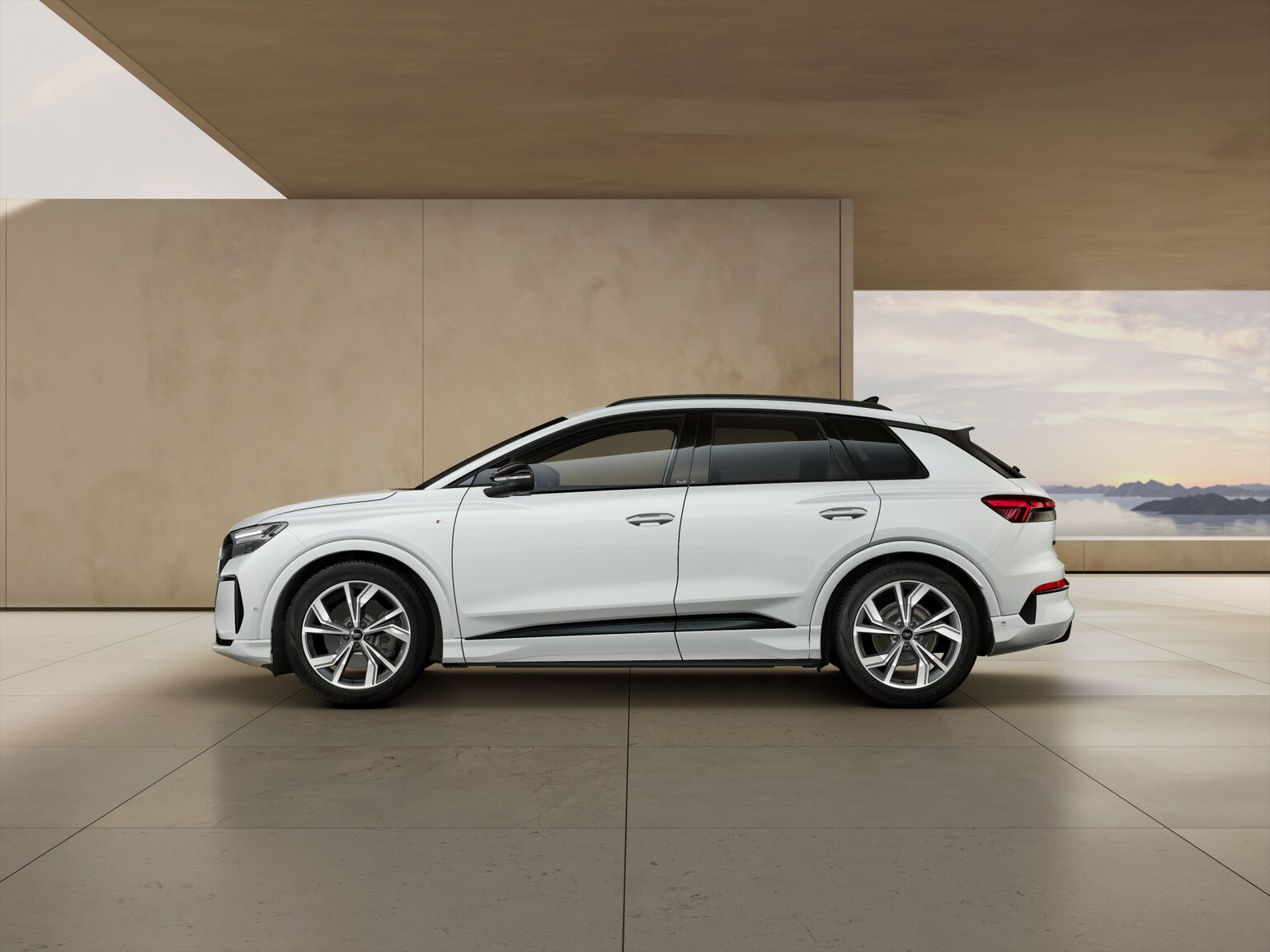 Q4 e-tron S line Plus