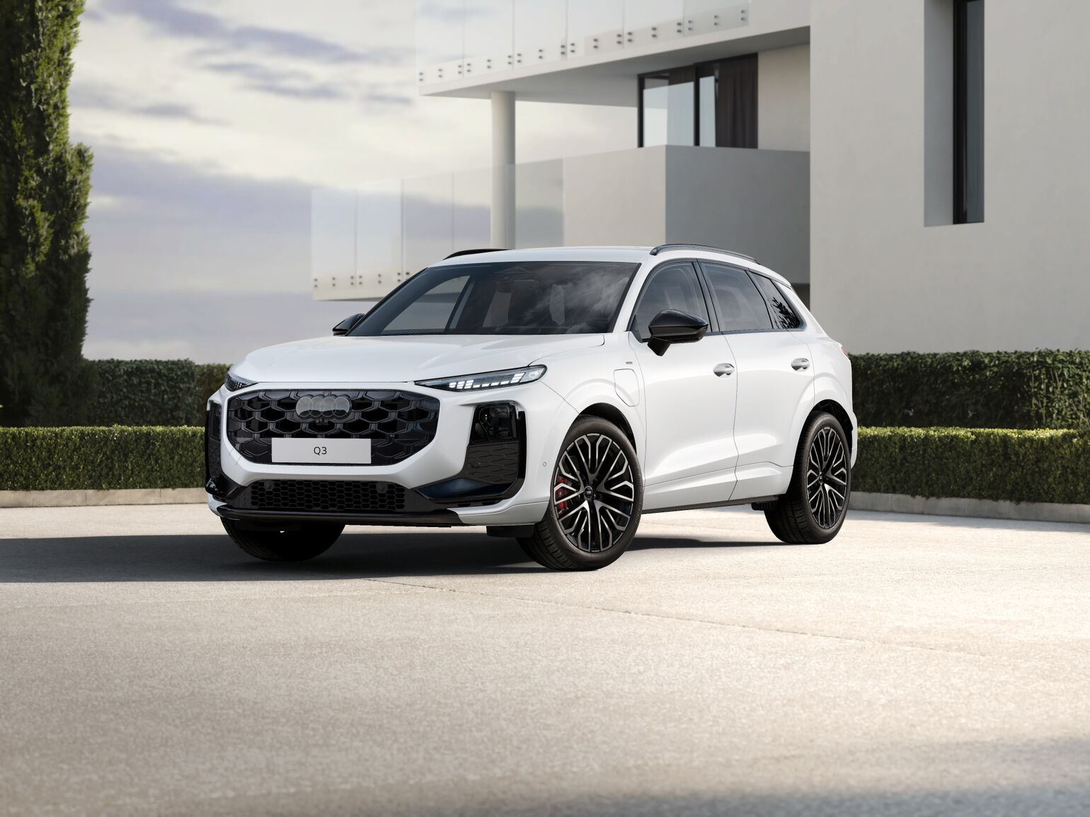 Nouvelle Q3 e-hybrid S line Plus