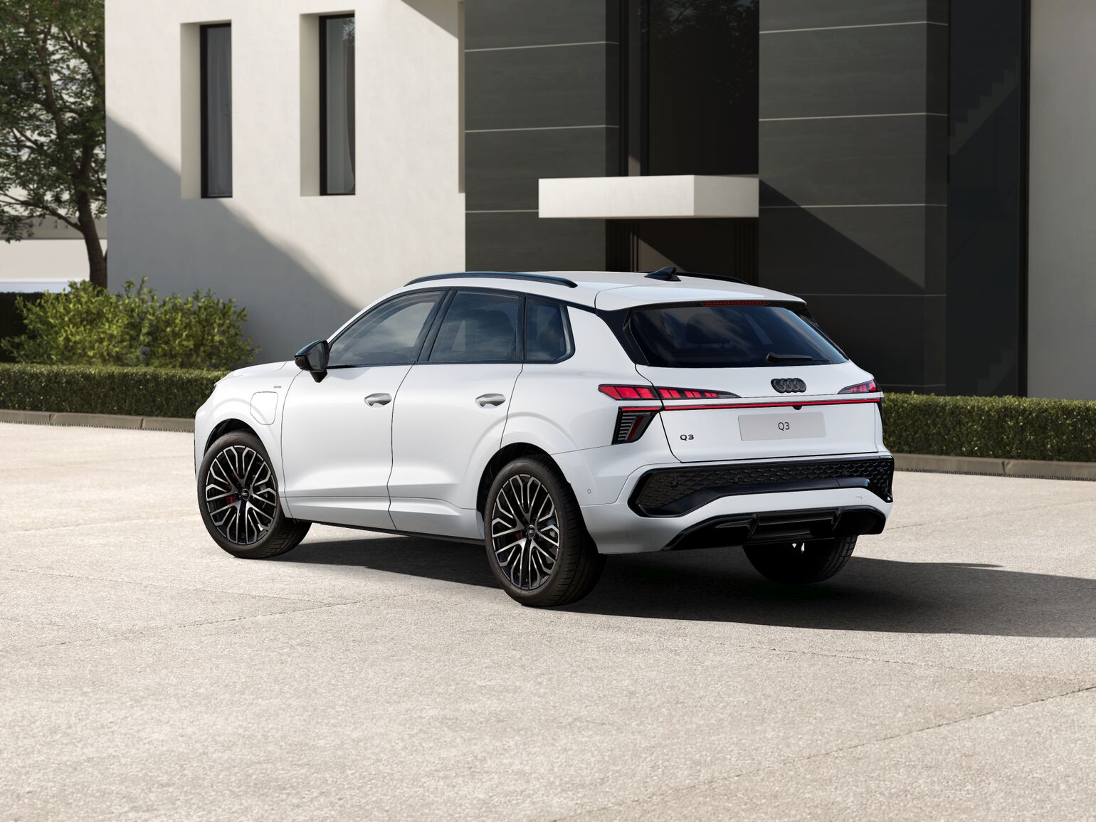 Nouvelle Q3 e-hybrid S line Plus