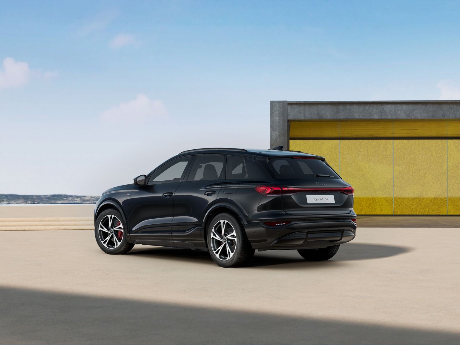 Q6 e-tron S line