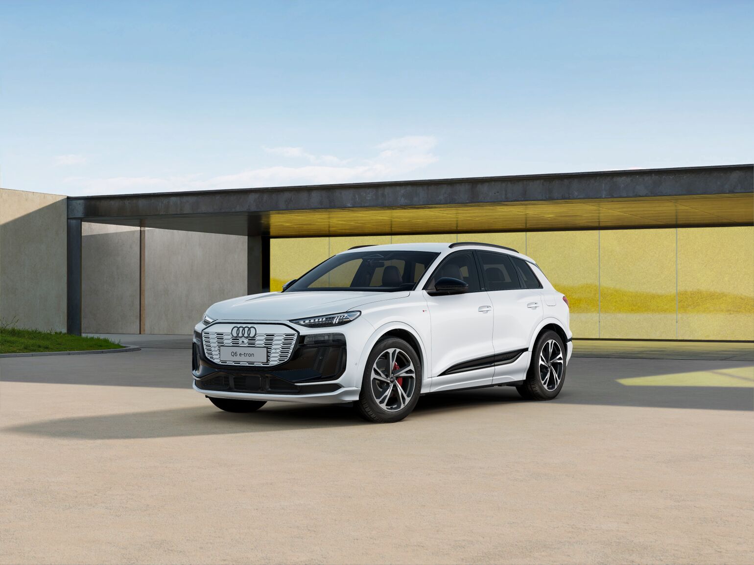 Q6 e-tron S line
